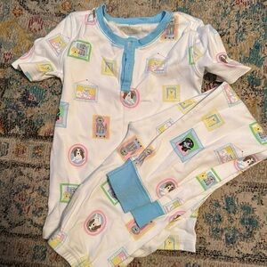 TBBC puppy night nights size 8 Play due to small untreated spot